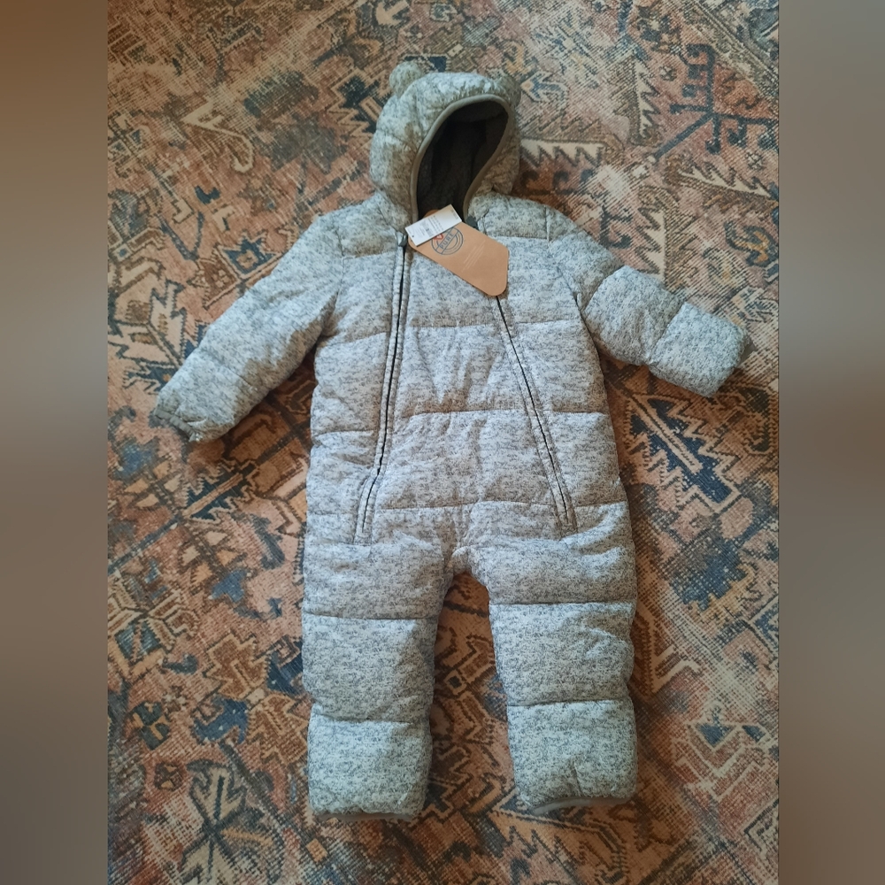 Gap 12-18m primaloft snowsuit